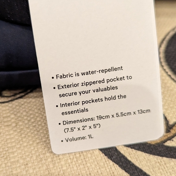 NWT Lululemon Everywhere Belt Bag - Picture 6 of 10